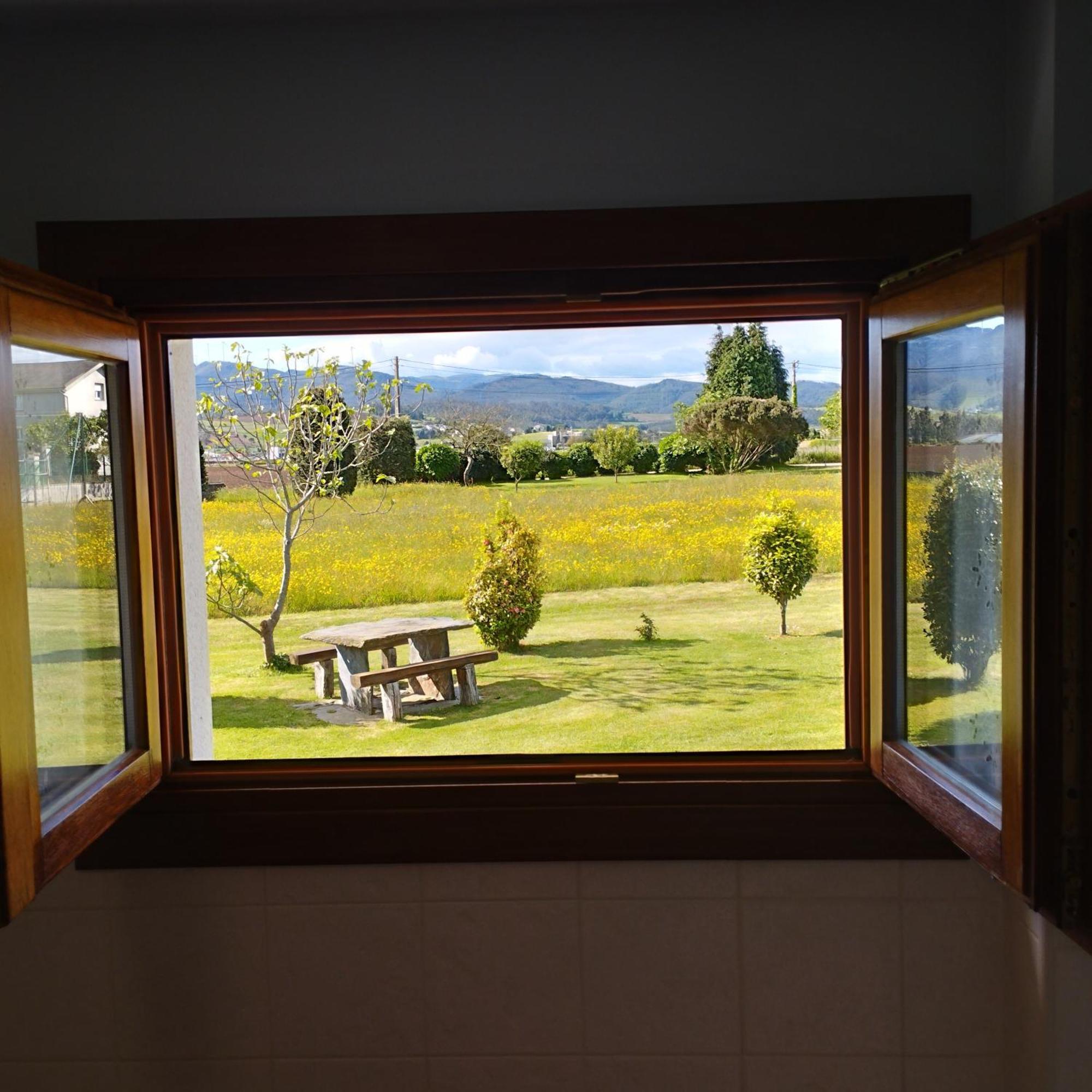 Apartamentos La Cruz de Paderne Navia Habitación foto
